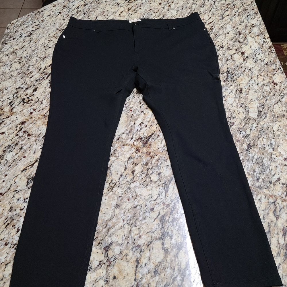 Women's plus size stretch pants